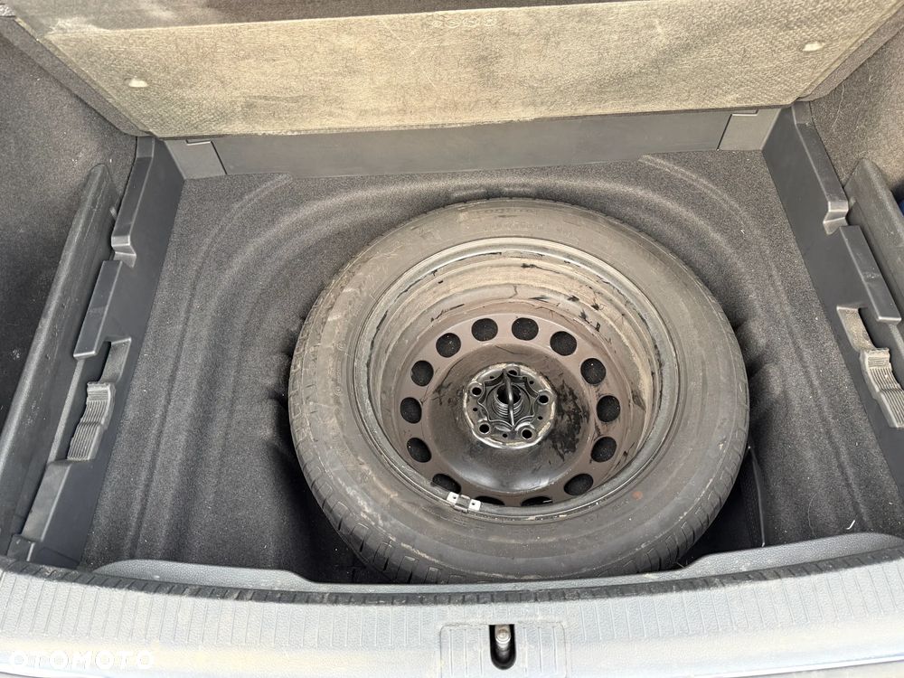 Volkswagen Golf 1.6 TDI BMT Comfortline - 13