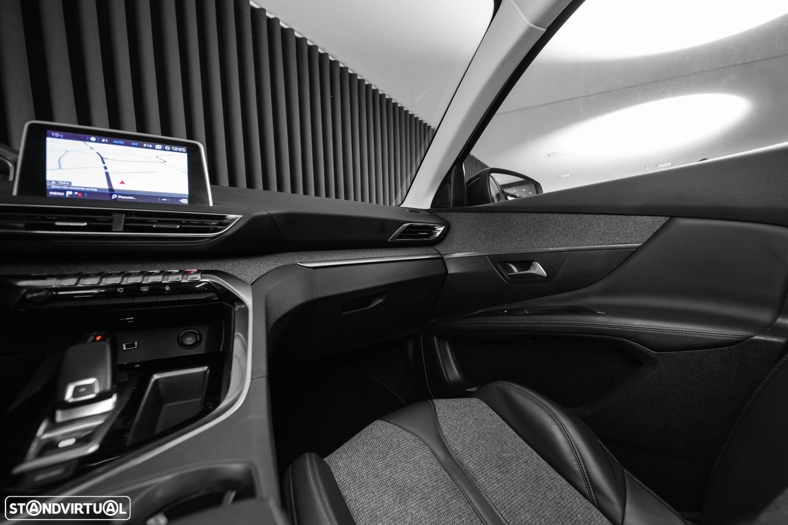 Peugeot 3008 1.6 BlueHDi Allure EAT6 J18 - 12