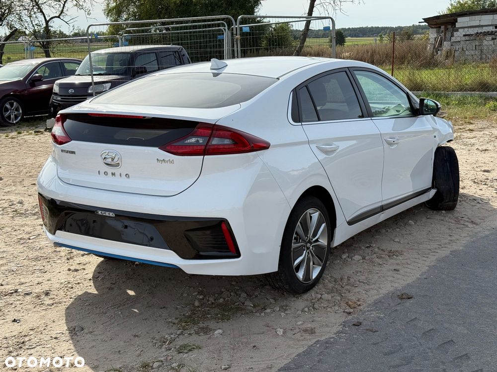 Hyundai IONIQ - 5
