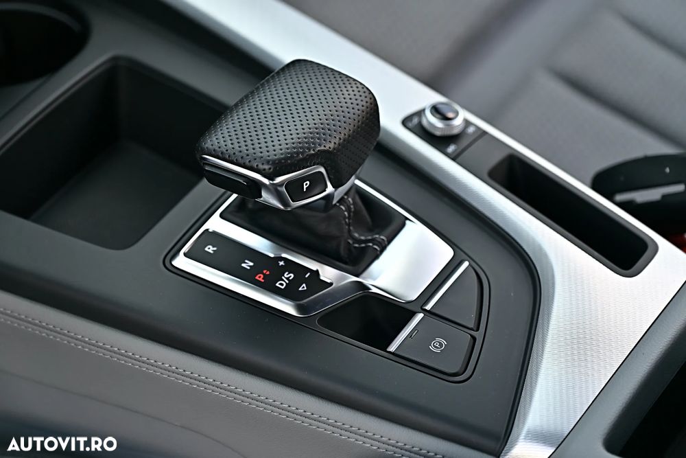 Audi A4 2.0 40 TDI S tronic S Line - 28