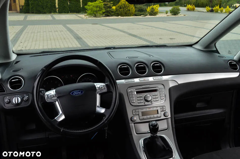 Ford Galaxy 2.0 Business Edition - 31