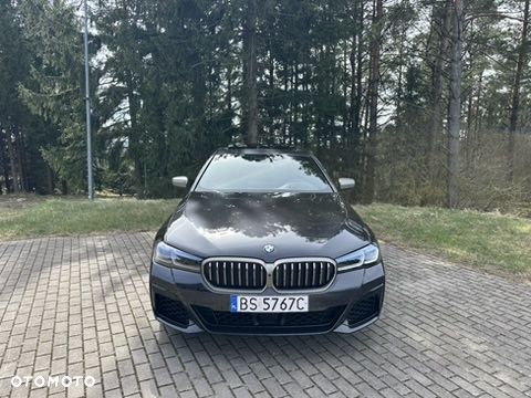 BMW Seria 5 M550i xDrive sport - 6