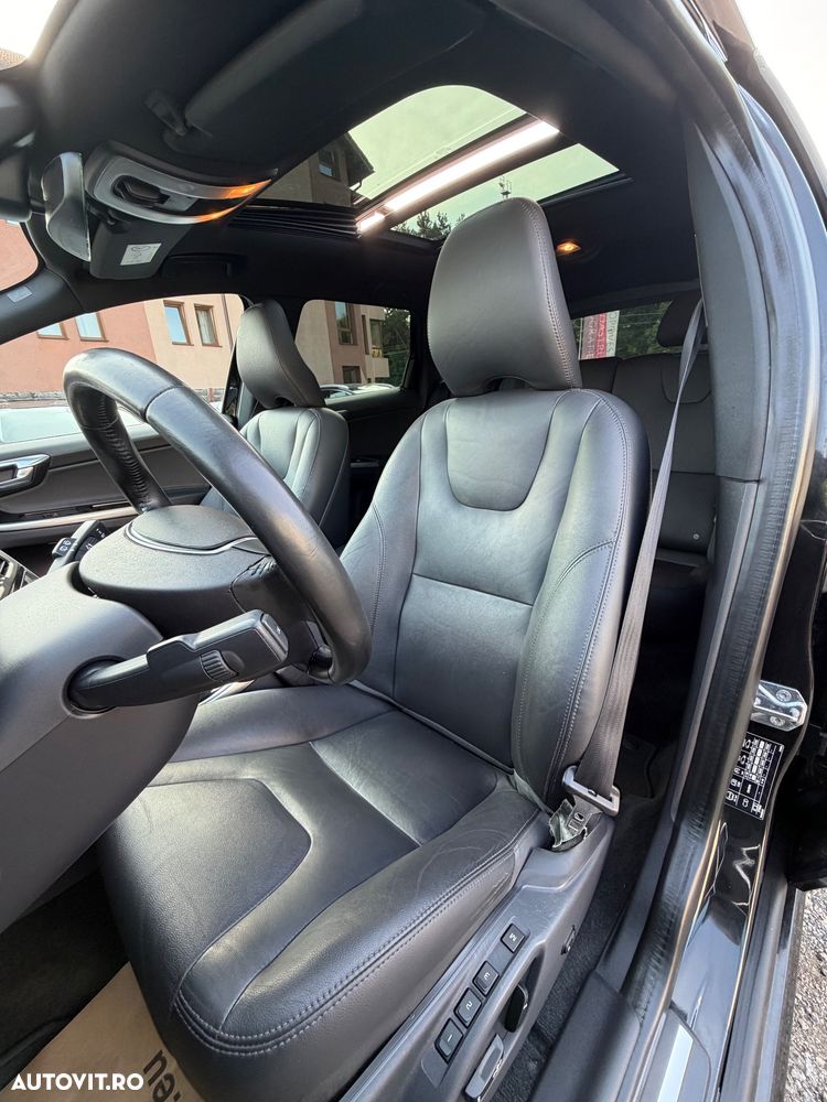 Volvo XC 60 D4 Geartronic Summum - 17