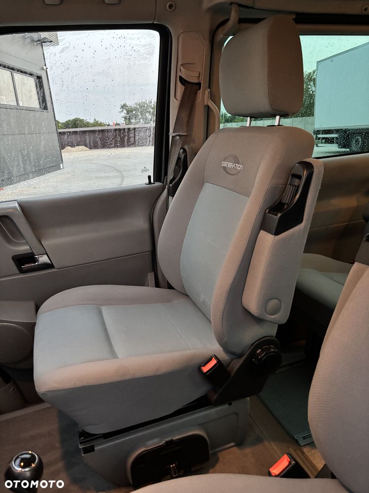 Volkswagen Multivan Standard - 9