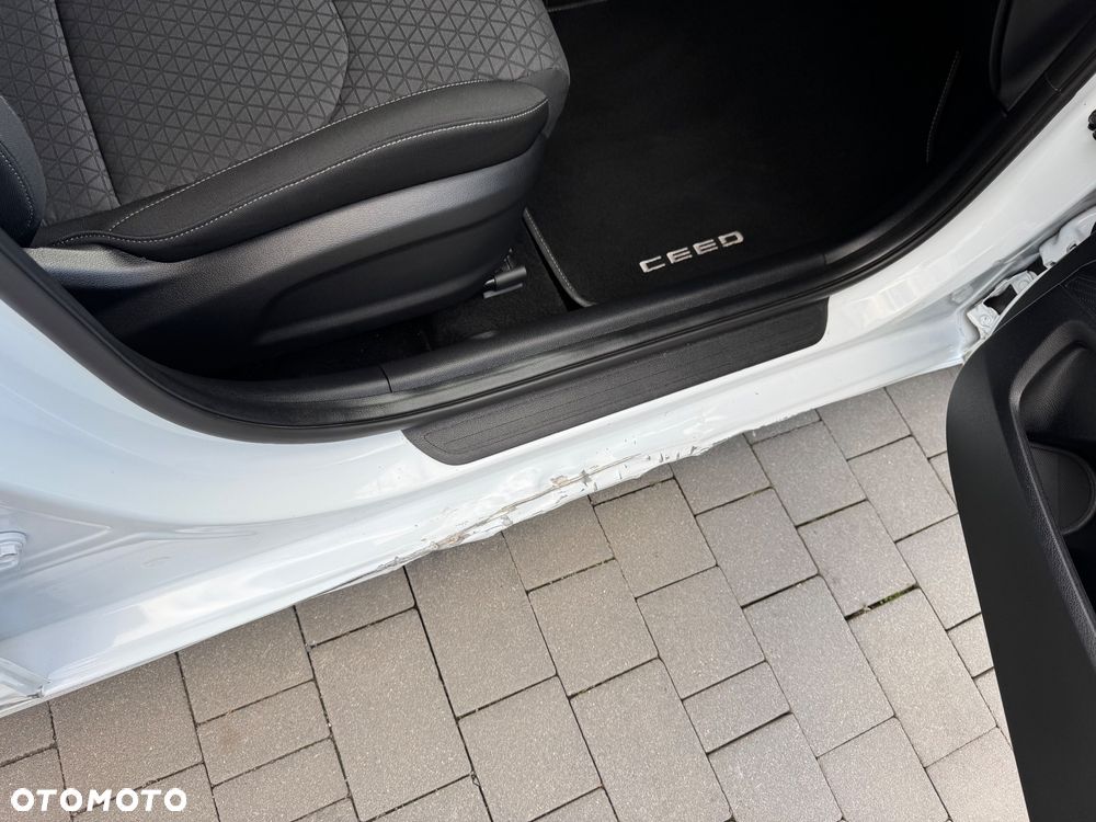 Kia Ceed 1.4 T-GDI L DCT - 30