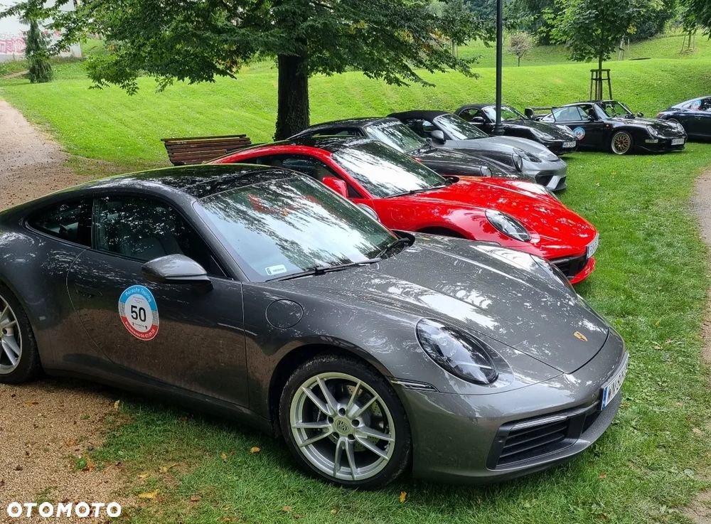 Porsche 911 Carrera - 16