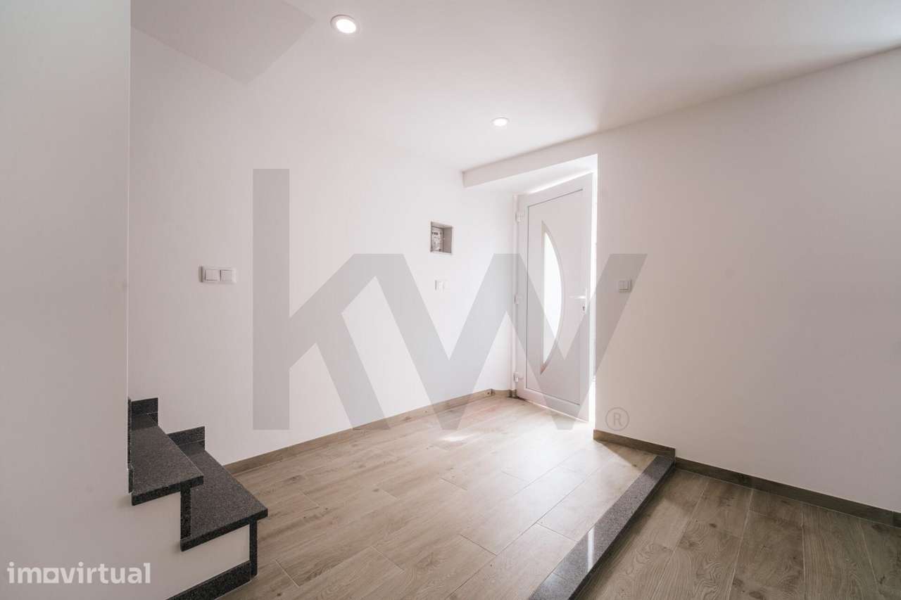Moradia T2 Totalmente Remodelada em Alfarelos - Grande imagem: 3/40