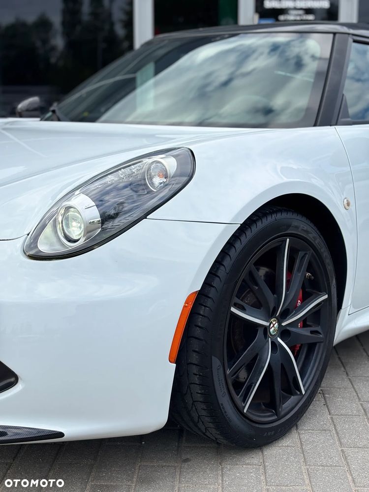 Alfa Romeo 4C 1.8 TBi - 8