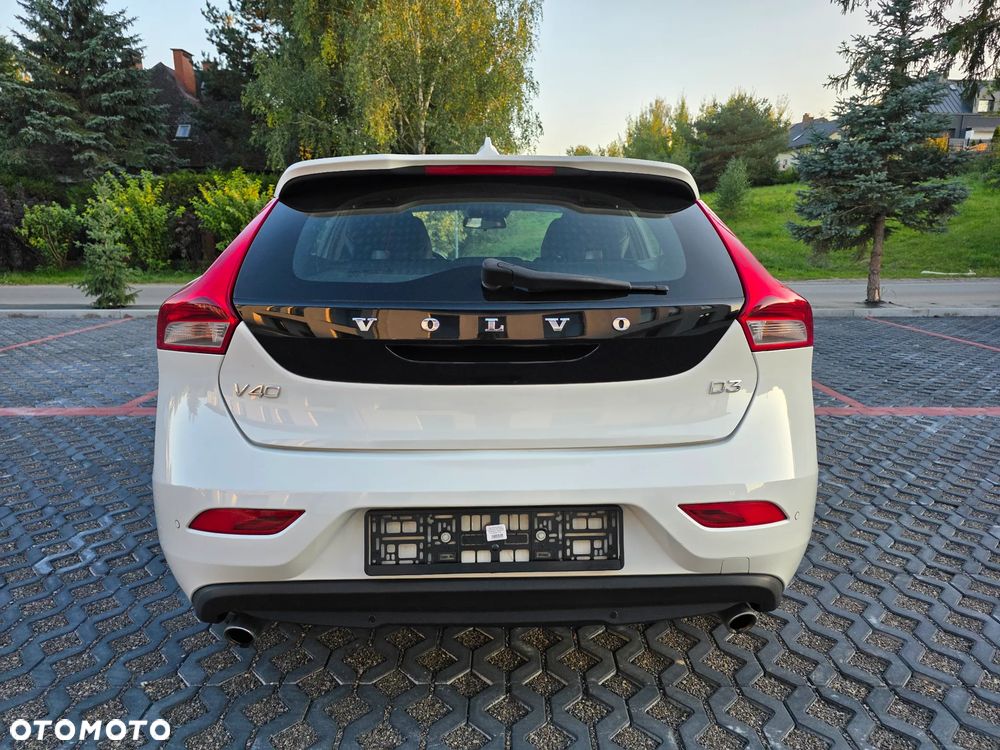 Volvo V40 D3 Summum - 27