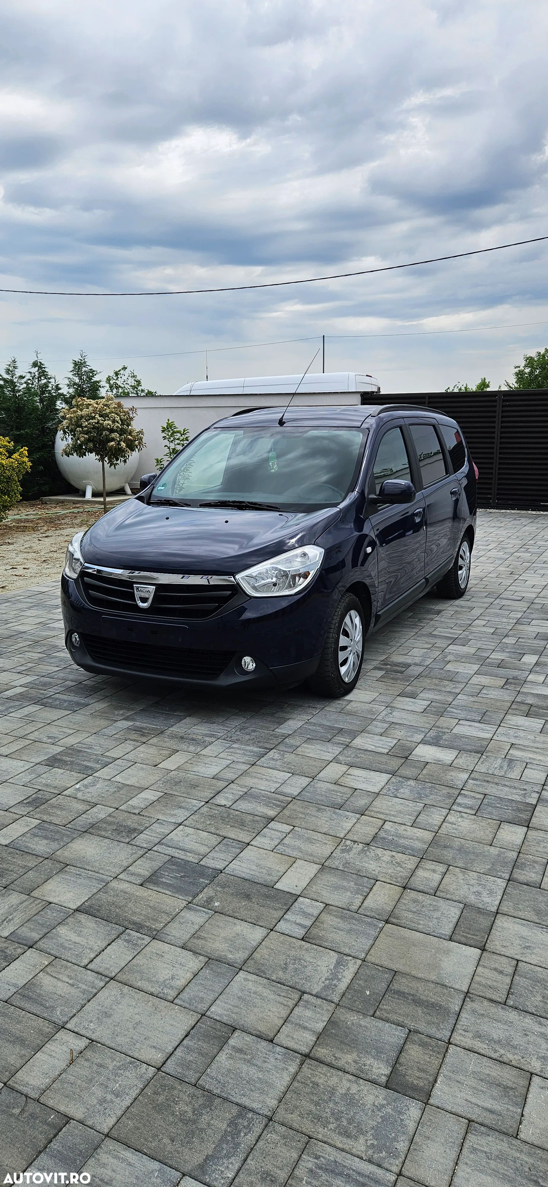 Dacia Lodgy 1.2 TCe 115 CP Laureate - 1