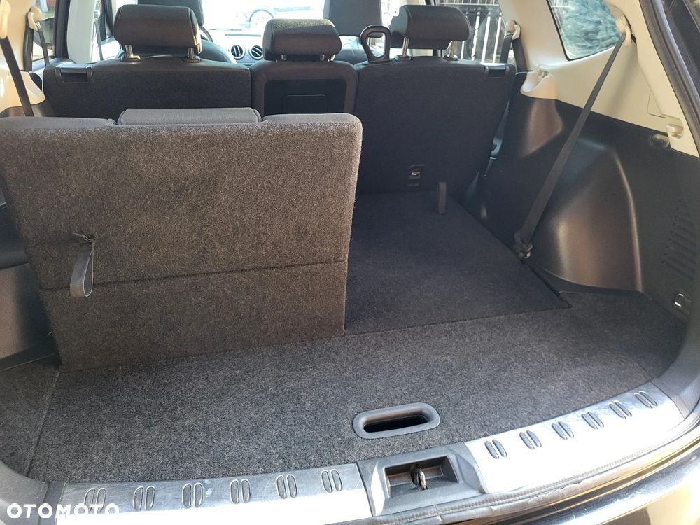 Nissan Qashqai+2 2.0 visia - 13