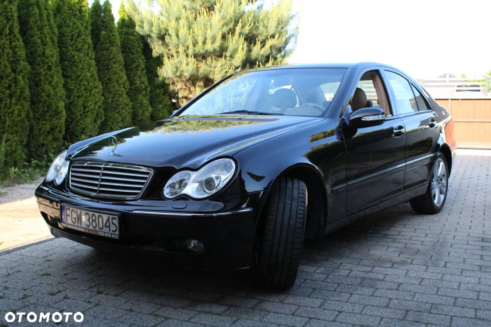 Mercedes-Benz Klasa C 180 Kompressor Elegance Sport Edition - 5