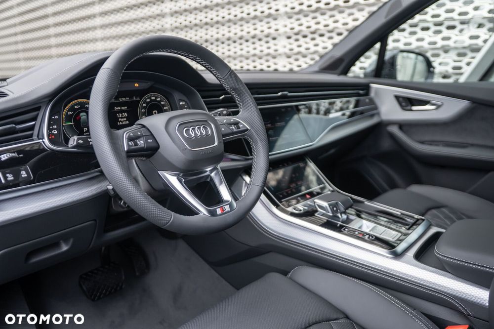 Audi Q7 TFSI e PHEV 360 kW Quattro S Line Tiptr - 15