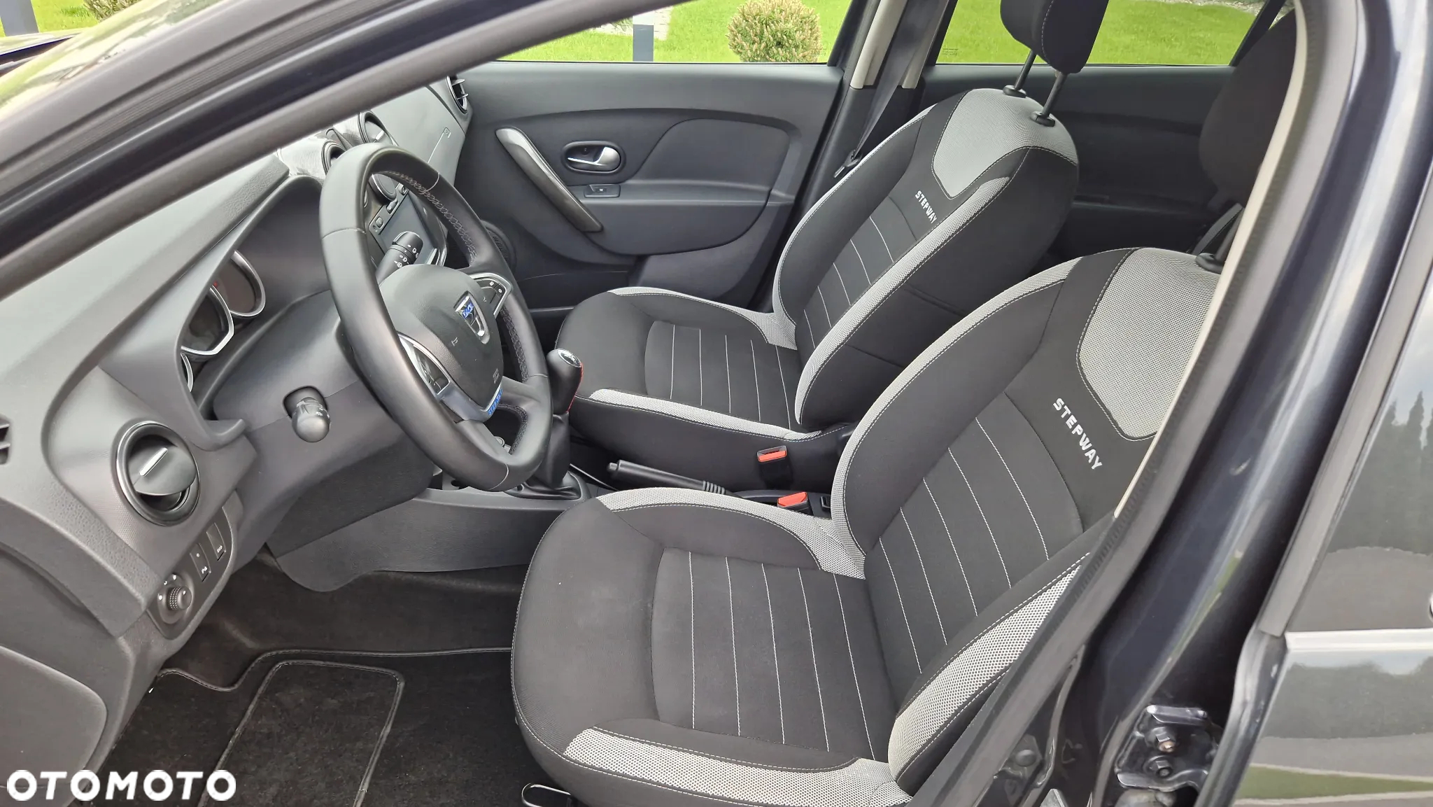 Dacia Sandero Stepway 0.9 TCe Laureate S&S - 13