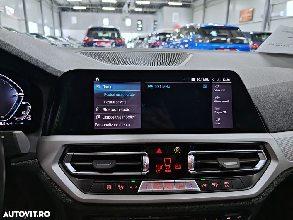 BMW Seria 3 330e Aut. Advantage - 11