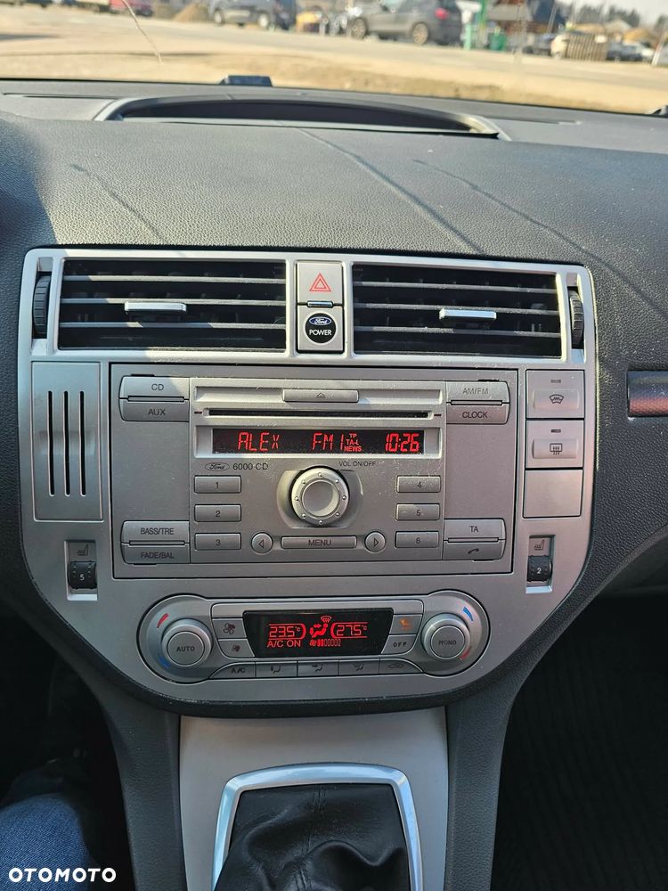 Ford Kuga - 8