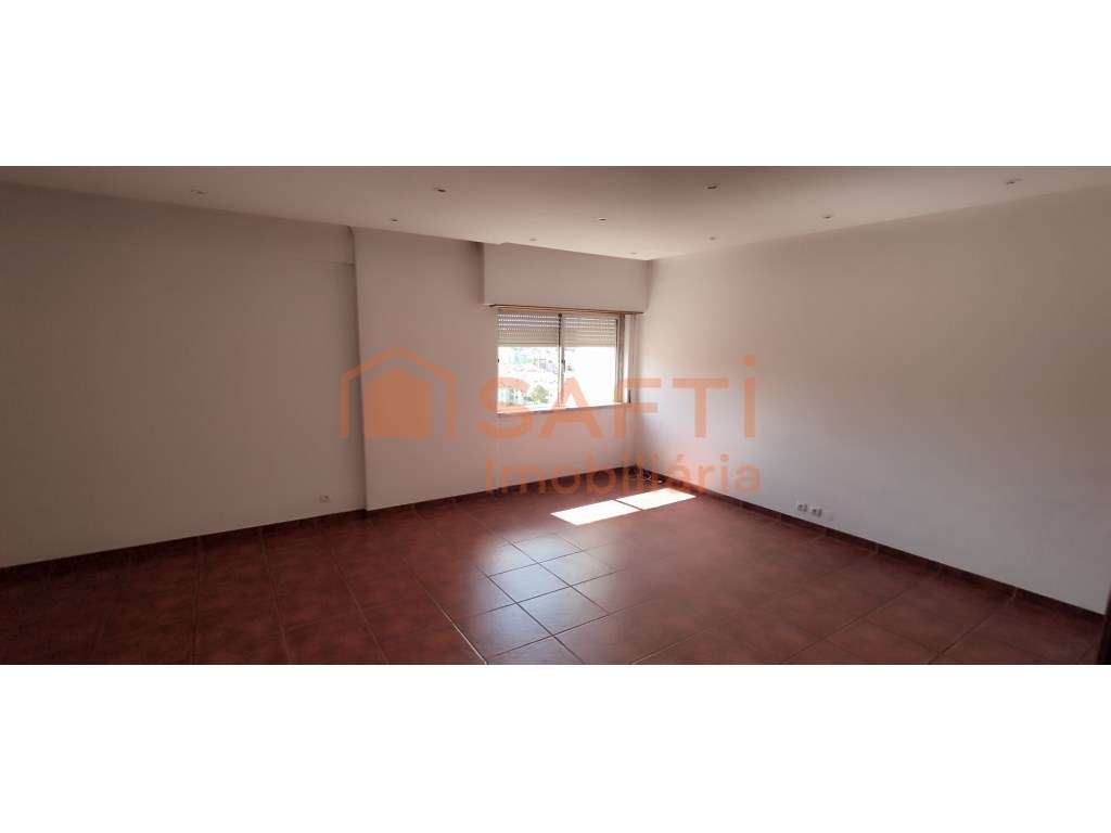Apartamento T2 em Odivelas - Grande imagem: 5/15