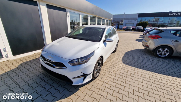 Kia Ceed 1.5 T-GDI M