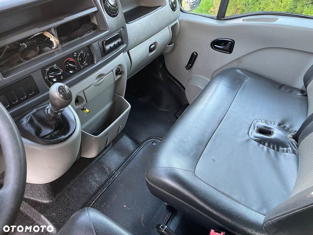 Renault Master wywrotka 7 osób Doka - 29