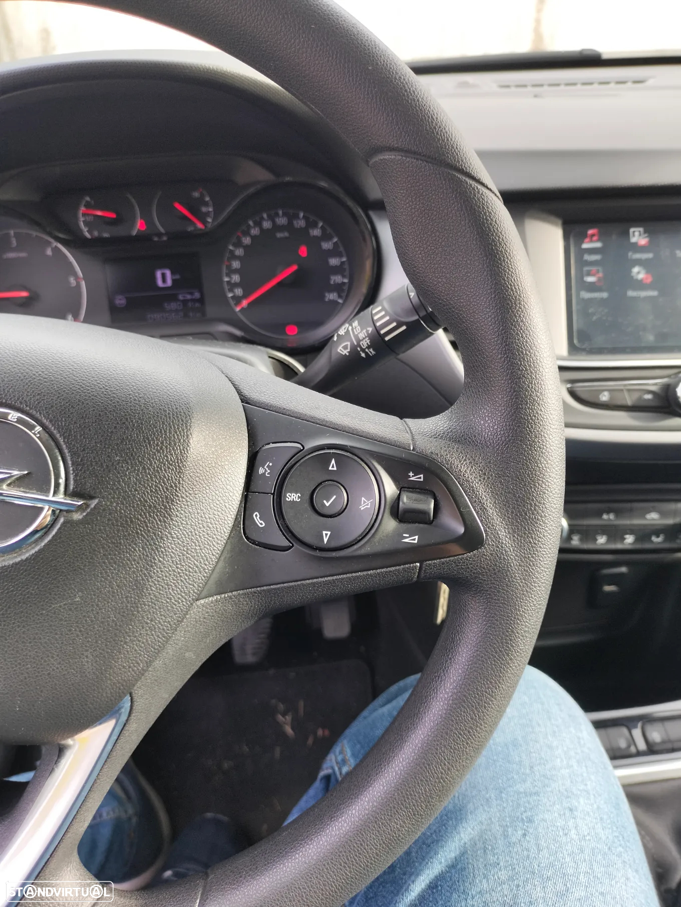 Opel Crossland X - 23