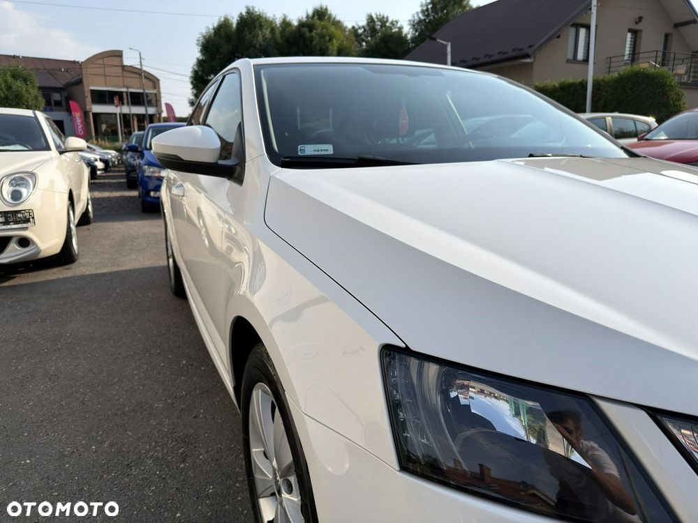 Skoda Octavia 1.6 TDI Active - 9