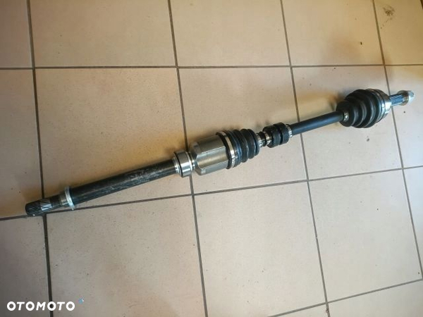 Nissan QASHQAI J10 1.6 B MANUAL PÓŁOŚ NAPĘDOWA PRAWA PRZEDNIA PRZÓD