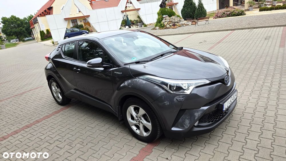 Toyota C-HR Business-Edition - 9