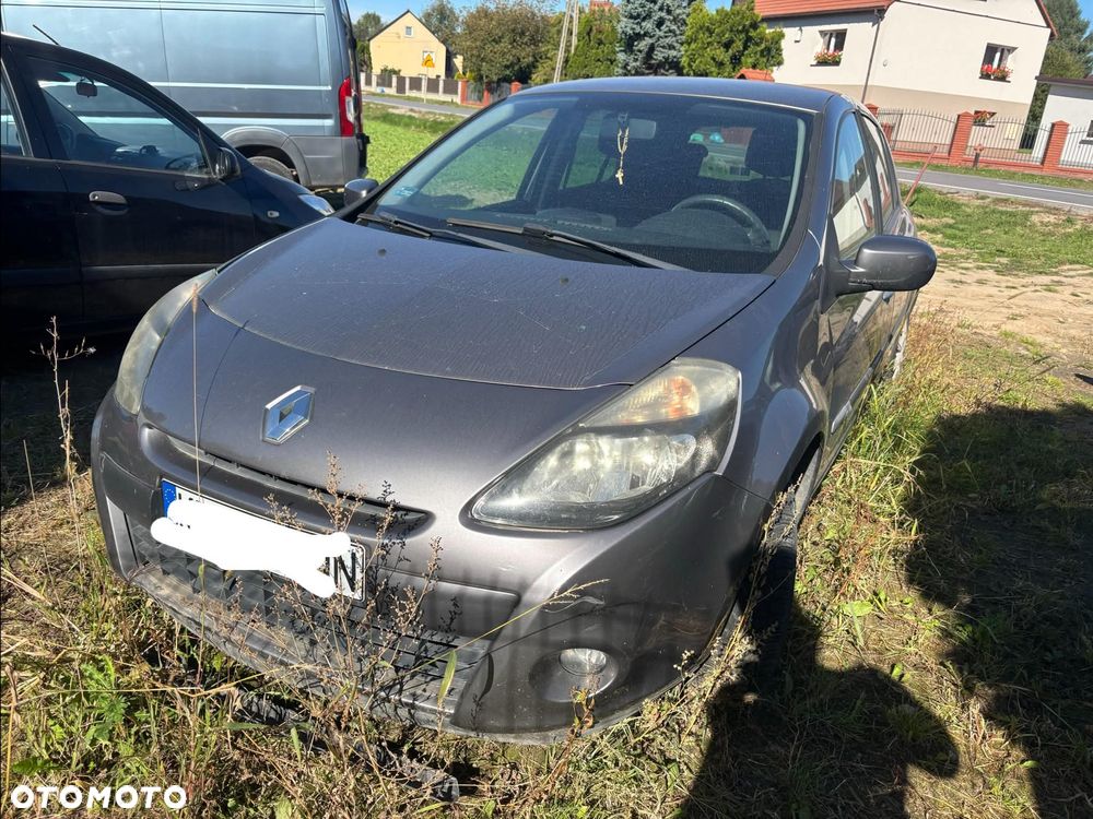 Renault Clio - 1