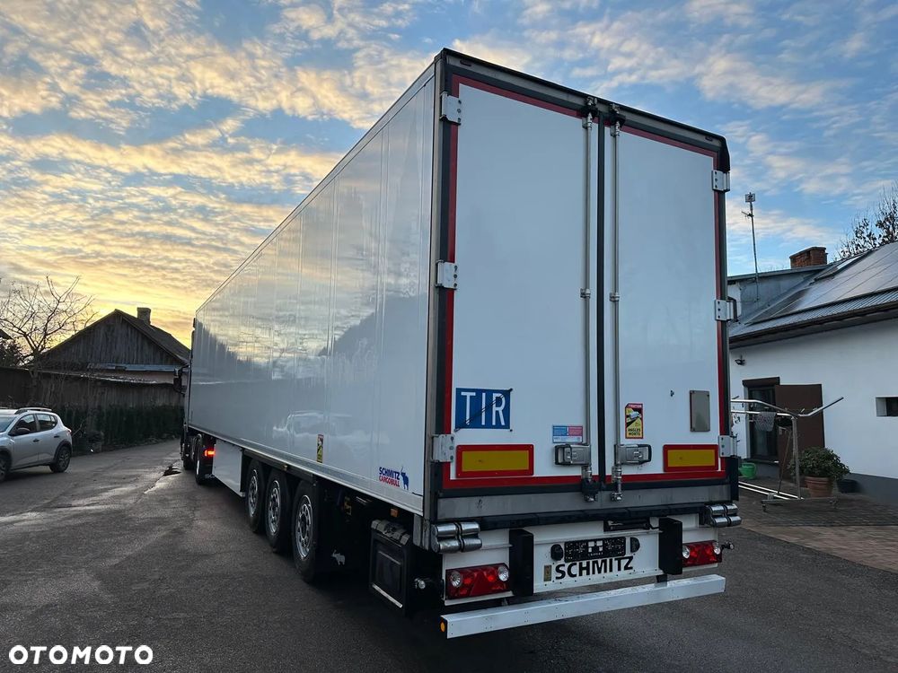Schmitz Cargobull SKO 24 - 5