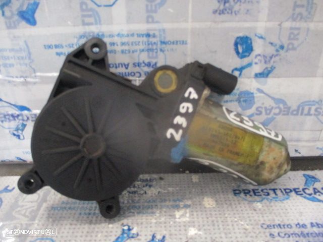 Motor Elevador Vidro 119145102 FORD FOCUS 2000 1.4 75CV 5P PRETO FD - 1