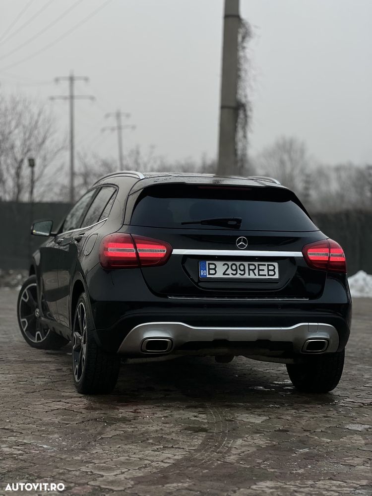 Mercedes-Benz GLA 220 d 4MATIC Aut. - 2