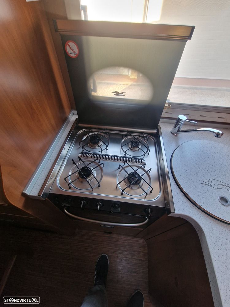 Laika Kreos 3010 cama transversal garagem grande - 25