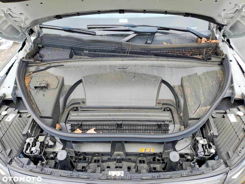 Mercedes-Benz EQE - 13