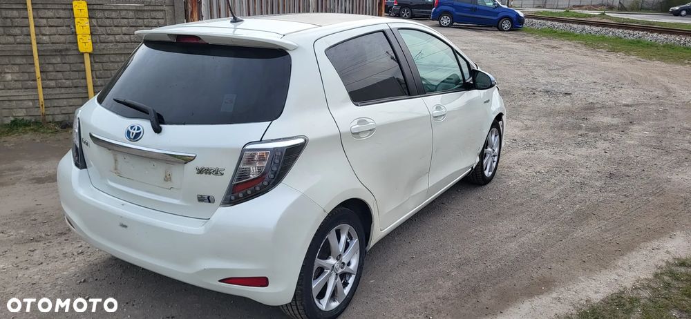 Toyota Yaris 1.5 VVT-i - 5