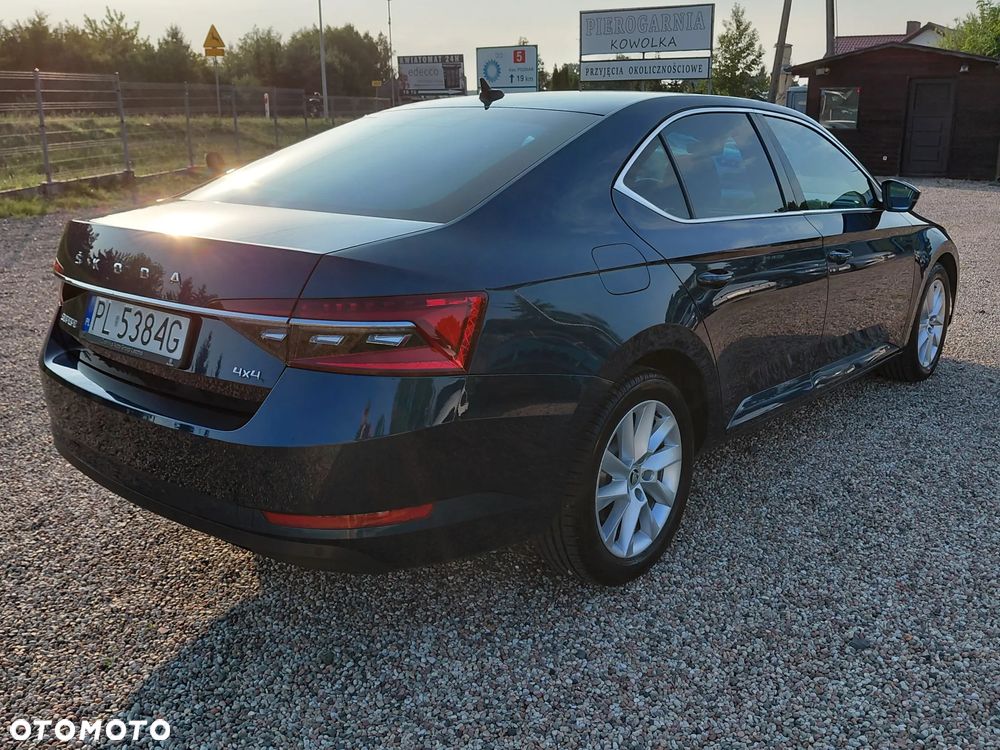 Skoda Superb 2.0 TDI SCR 4x4 Style DSG - 12