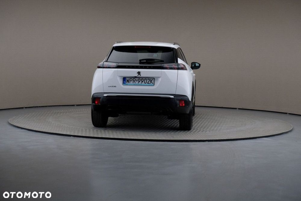 Peugeot 2008 1.2 PureTech Allure S&S - 5