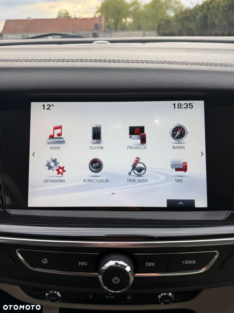 Opel Insignia - 31