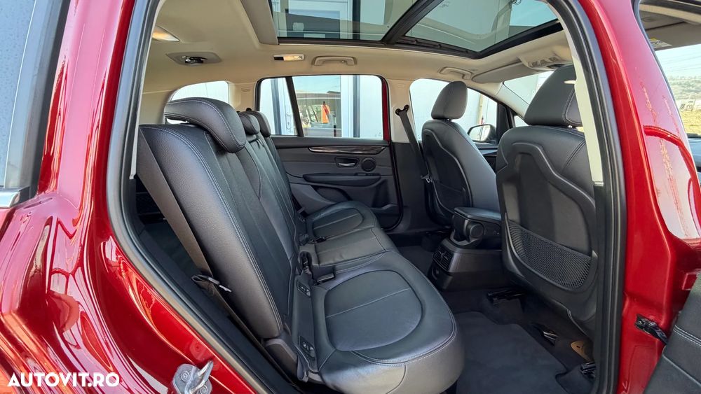 BMW Seria 2 216d Luxury Line - 11