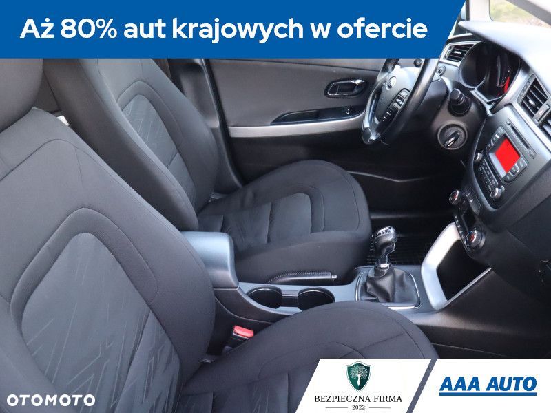 Kia Ceed - 11