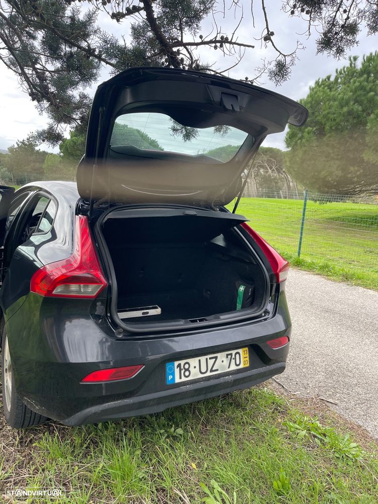 Volvo V40 D2 Momentum - 6