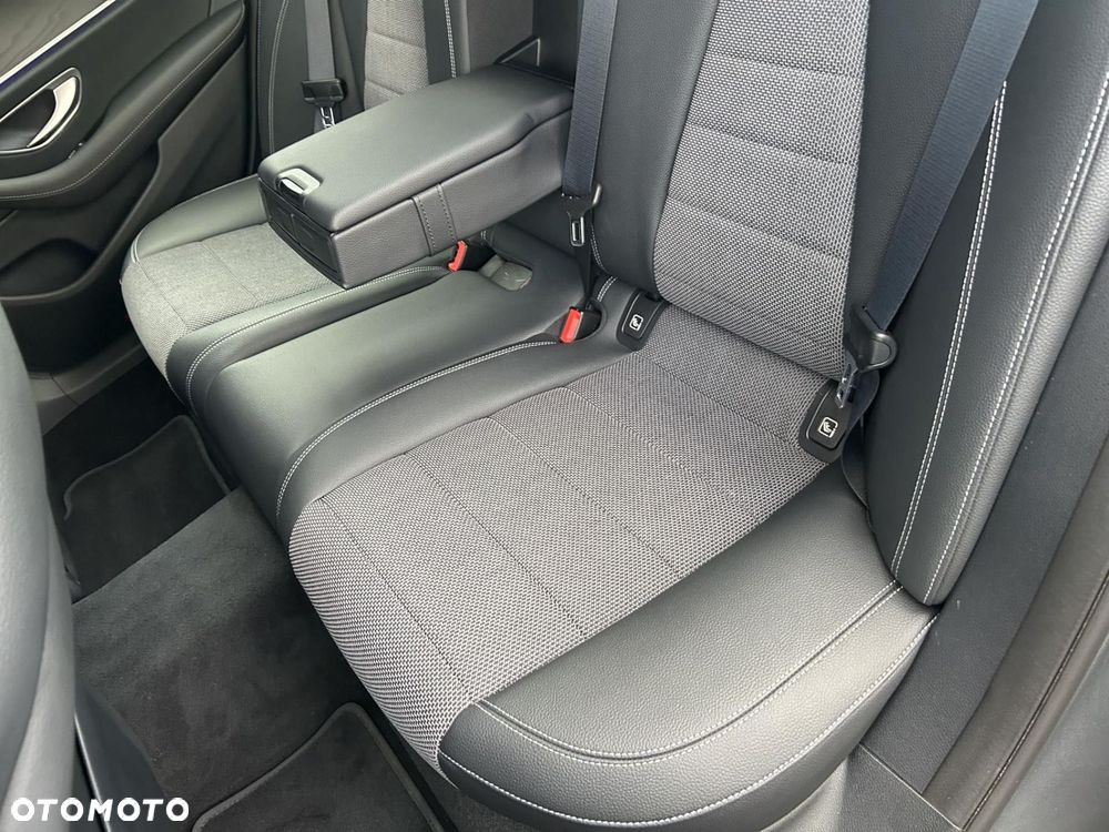Mercedes-Benz Klasa E 220 d 4-Matic Avantgarde - 15