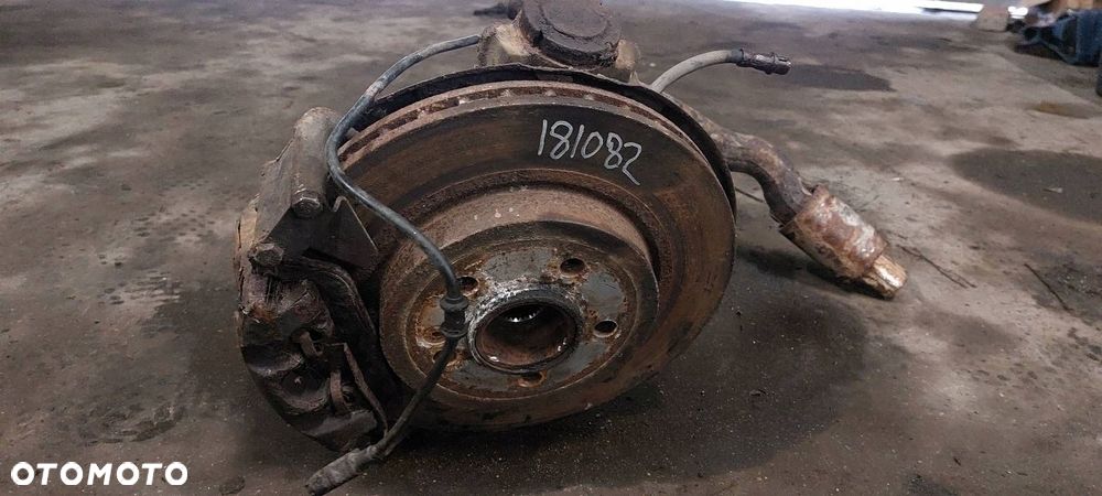 PIASTA ZWROTNICA PRAWY PRZÓD MERCEDES-BENZ ML I W163 WAHACZ ZACISK - 5