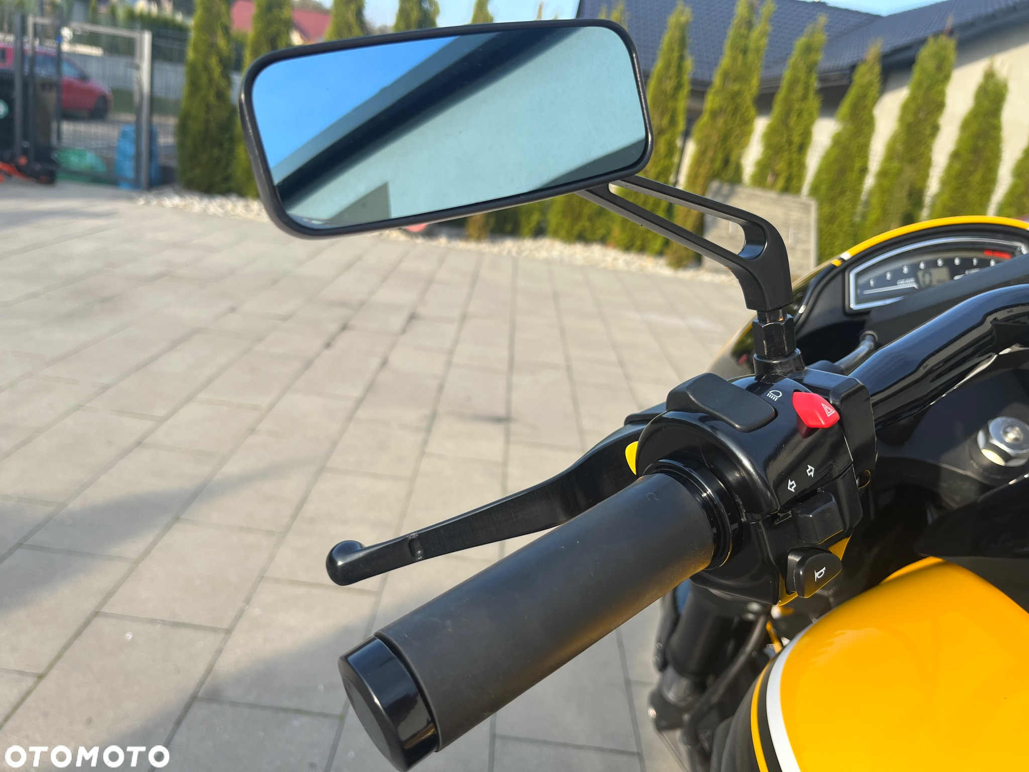 Suzuki VZ - 12