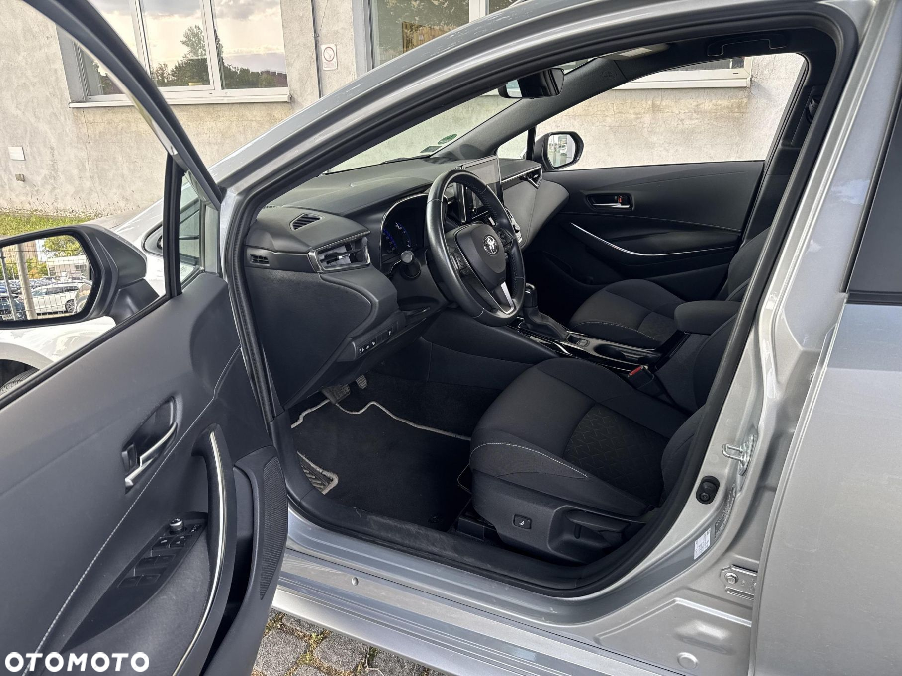 Toyota Corolla - 26