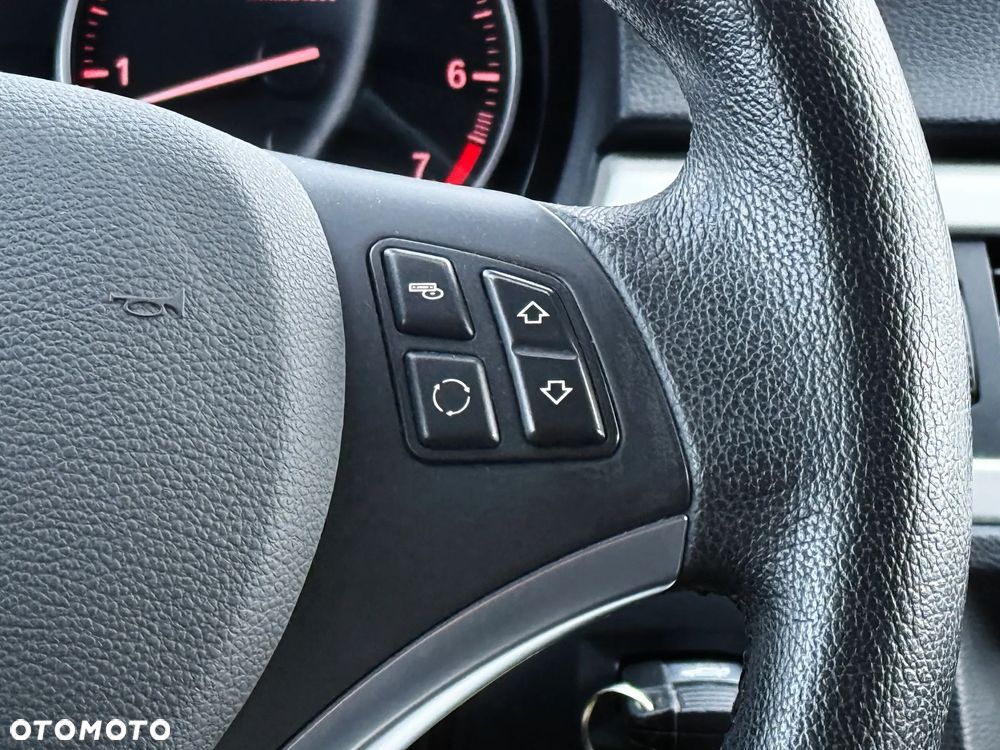 BMW Seria 3 318i Edition Lifestyle - 20