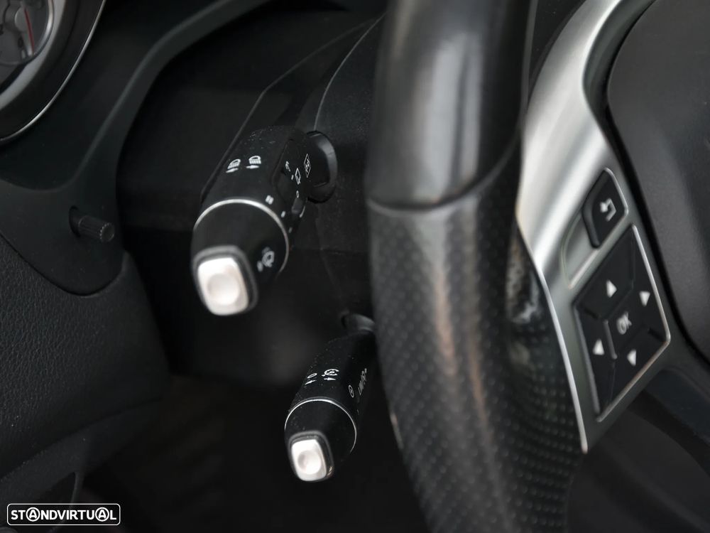 Mercedes-Benz GLA 200 (CDI) d 7G-DCT AMG Line - 16