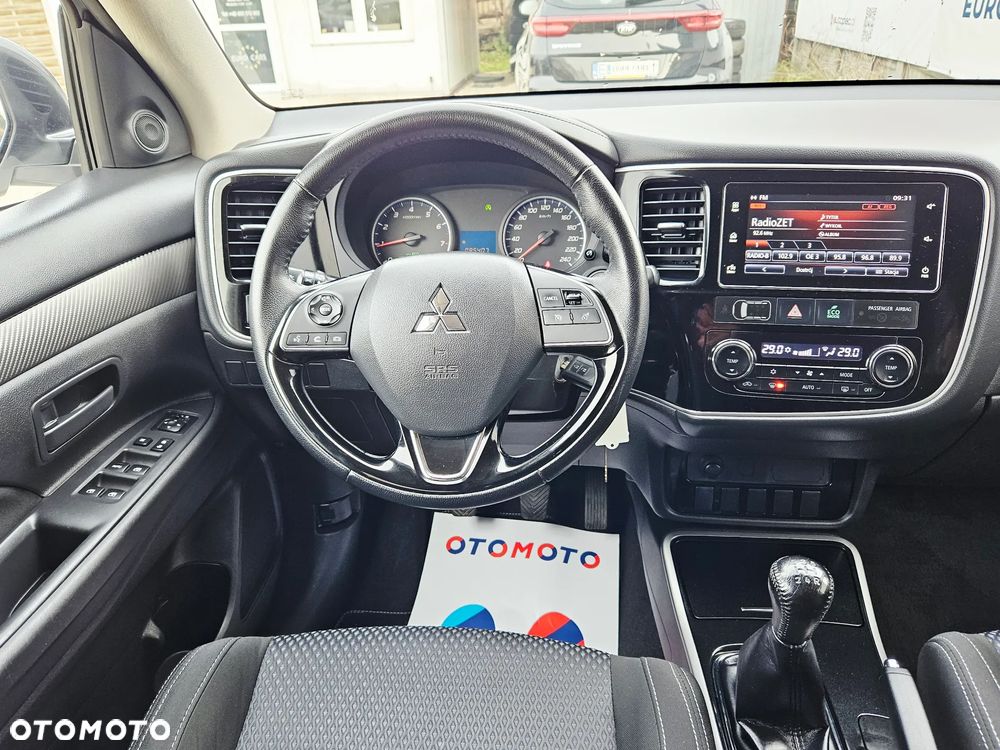 Mitsubishi Outlander 2.0 City Style 2WD - 4