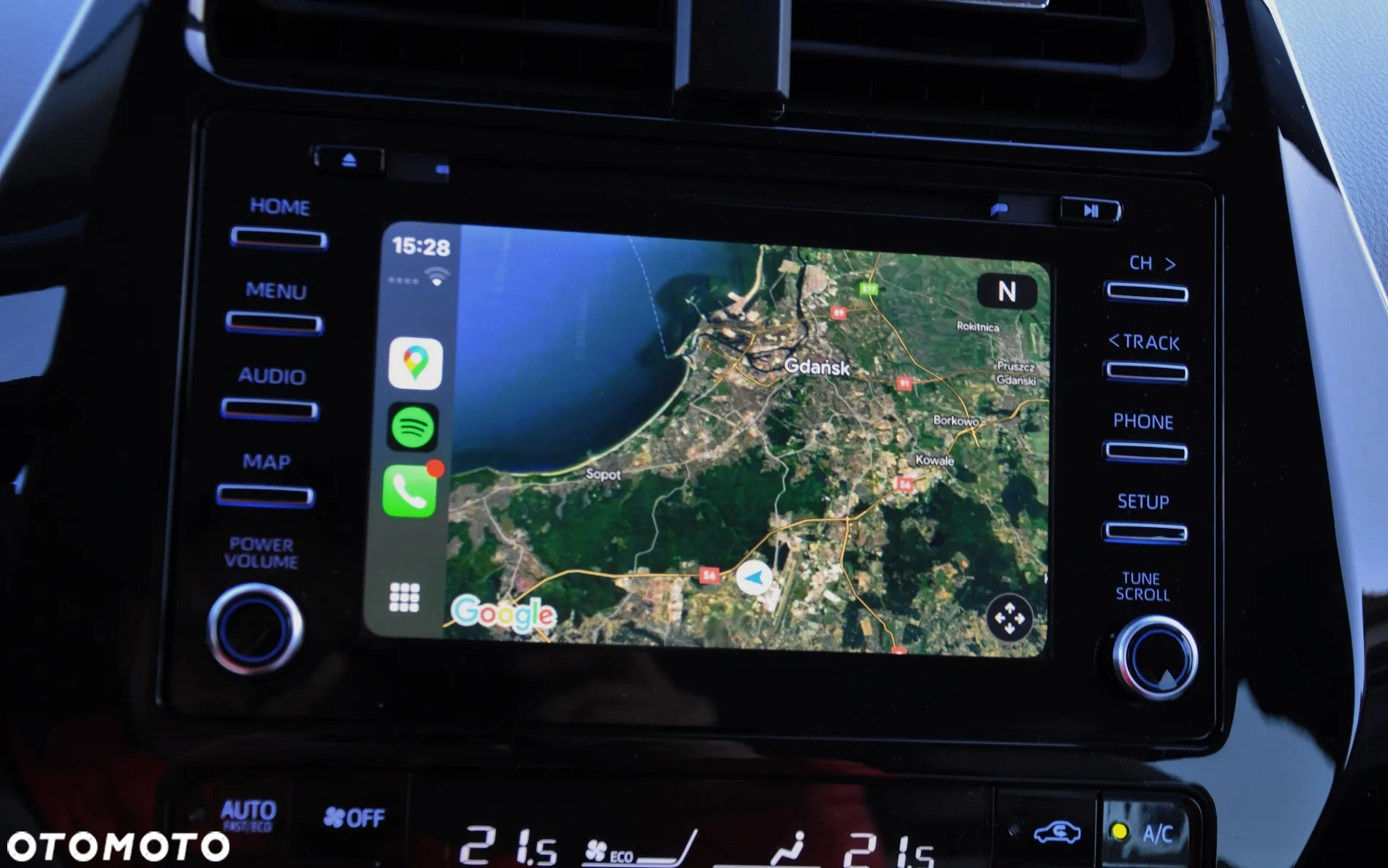 Toyota Prius 1.8 Hybrid Comfort - 21