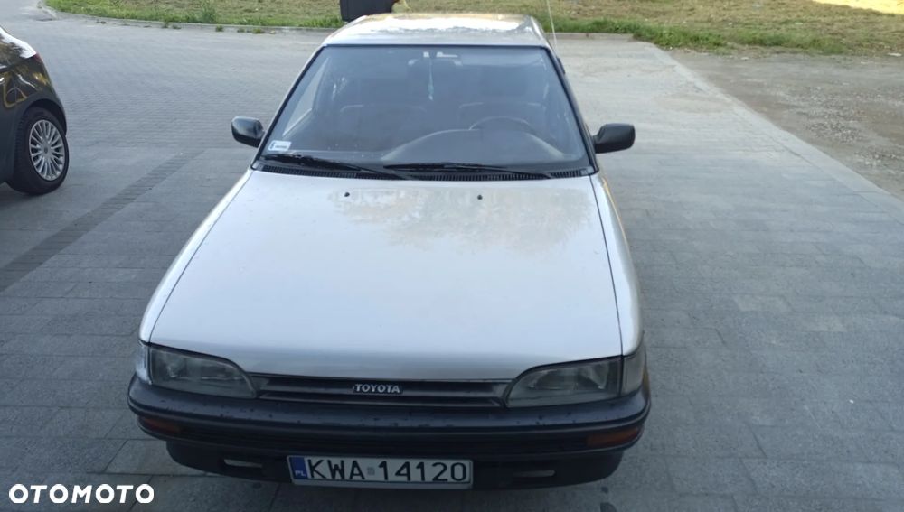 Toyota Corolla 1988 photo 4