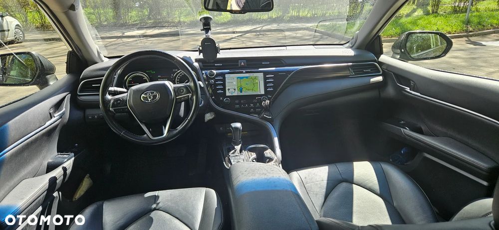 Toyota Camry 2.5 Hybrid Executive CVT - 17